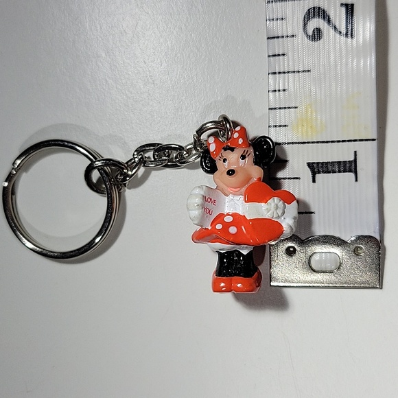 Vintage Disney Minnie Mouse Red Heart Keychain EUC - Picture 3 of 3